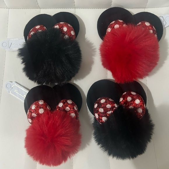 Minnie Key Chain White & Beige Available - Picture 3 of 4